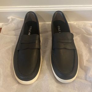 New - never worn mens Cole Haan leather drivers